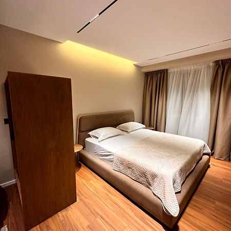 Aia Suites & Apartments Tiranë Ngoại thất bức ảnh