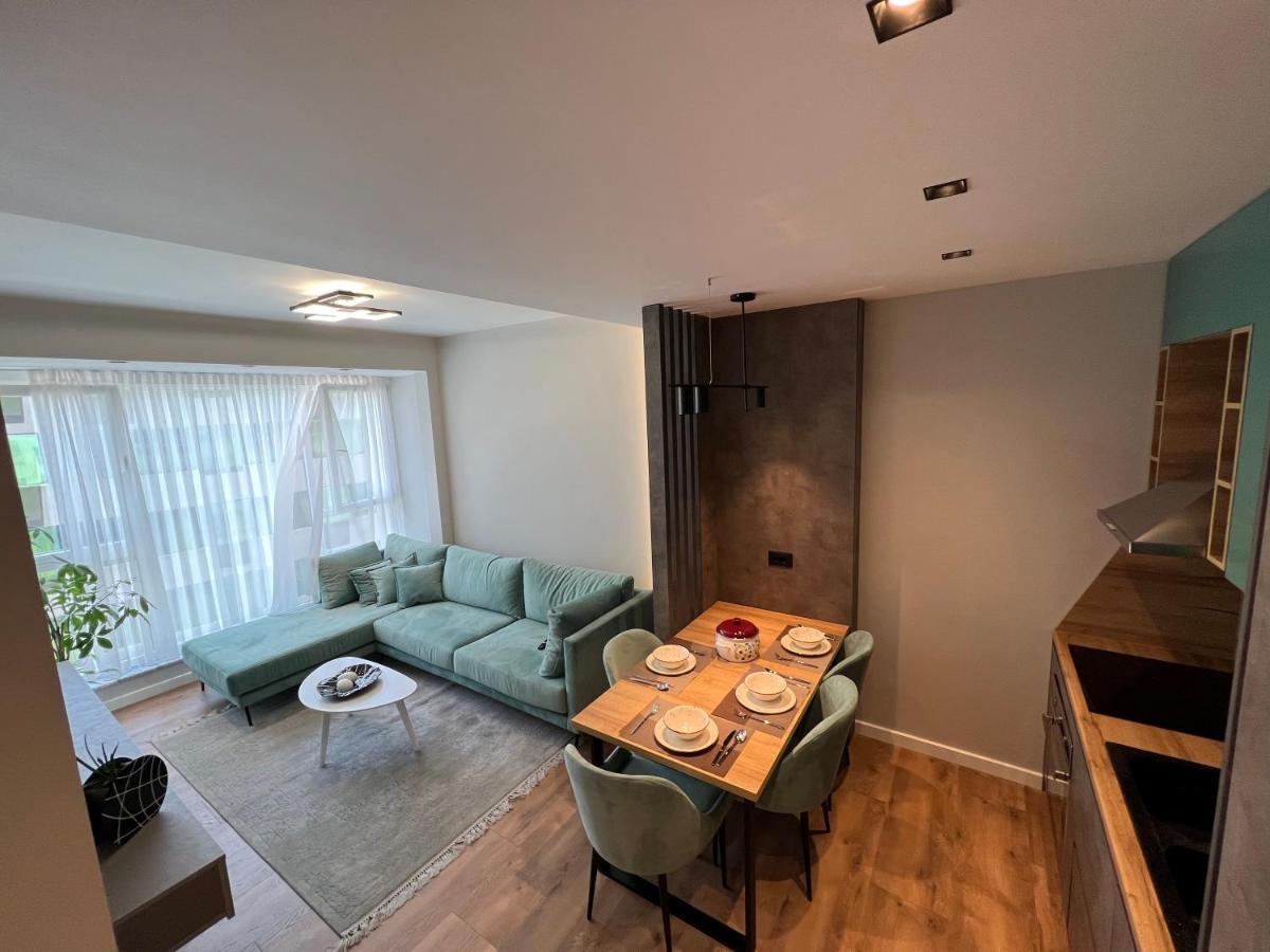 Aia Suites & Apartments Tiranë Ngoại thất bức ảnh