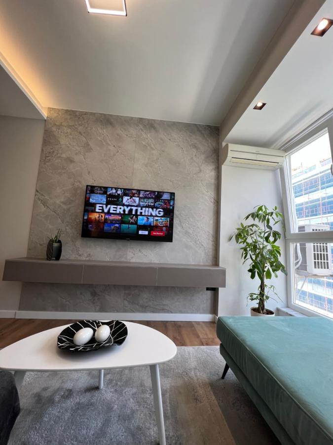 Aia Suites & Apartments Tiranë Ngoại thất bức ảnh