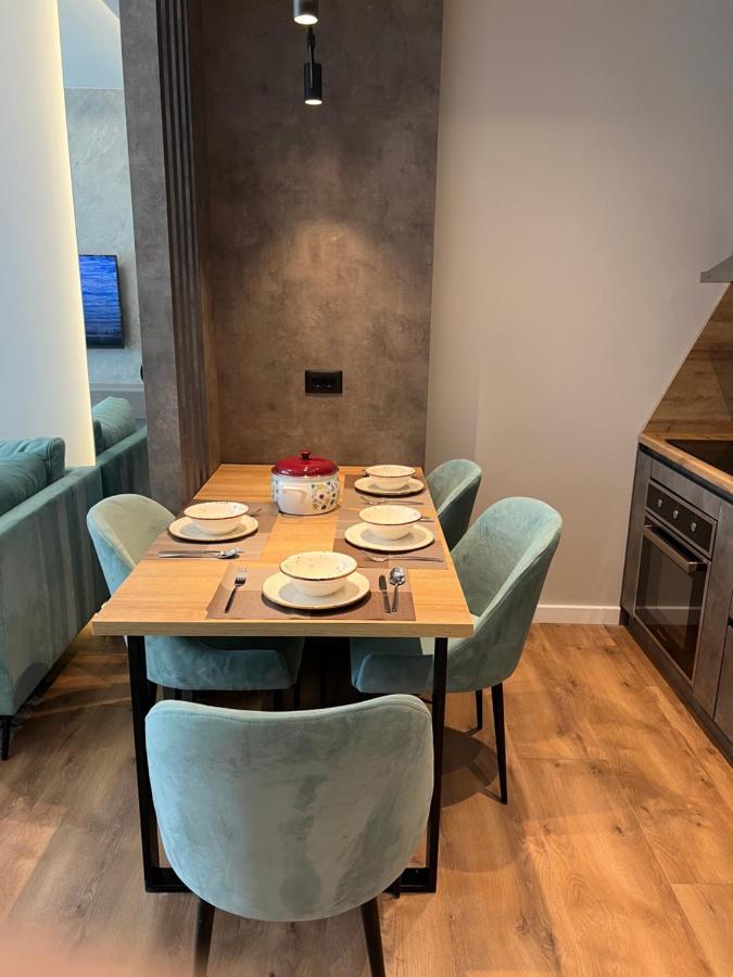 Aia Suites & Apartments Tiranë Ngoại thất bức ảnh