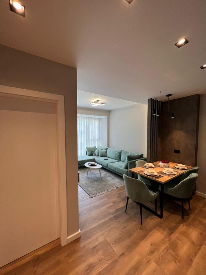 Aia Suites & Apartments Tiranë Ngoại thất bức ảnh