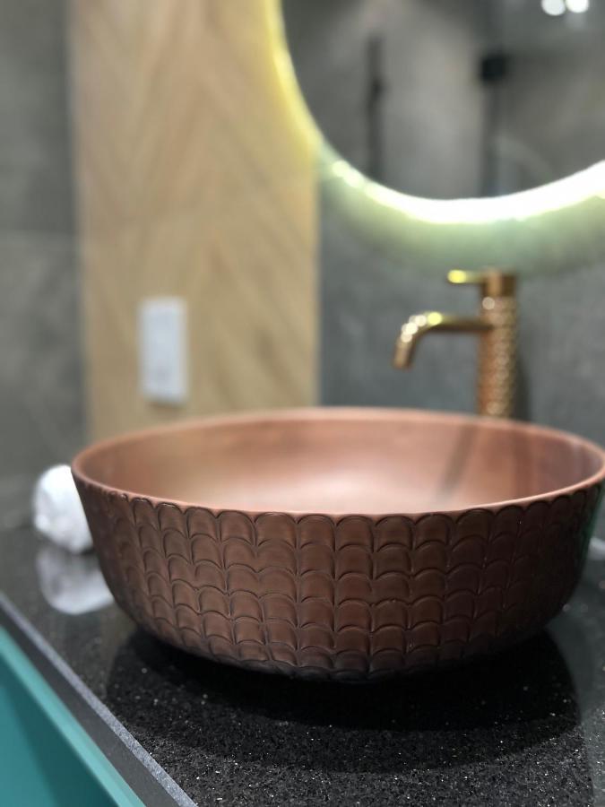 Aia Suites & Apartments Tiranë Ngoại thất bức ảnh