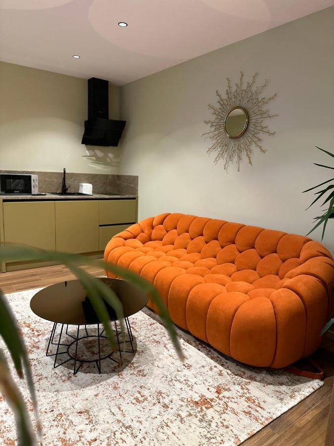 Aia Suites & Apartments Tiranë Ngoại thất bức ảnh