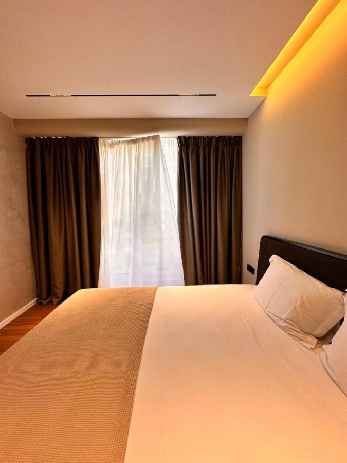 Aia Suites & Apartments Tiranë Ngoại thất bức ảnh