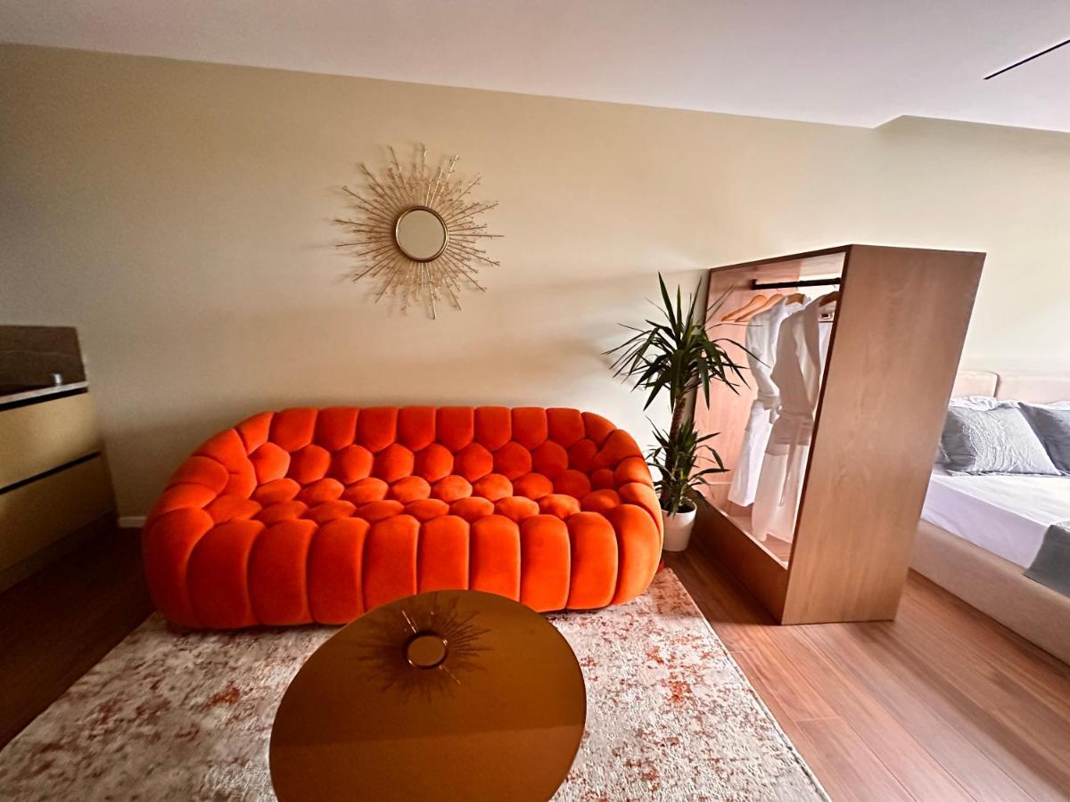 Aia Suites & Apartments Tiranë Ngoại thất bức ảnh
