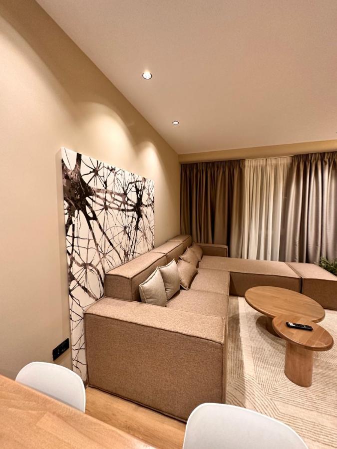 Aia Suites & Apartments Tiranë Ngoại thất bức ảnh