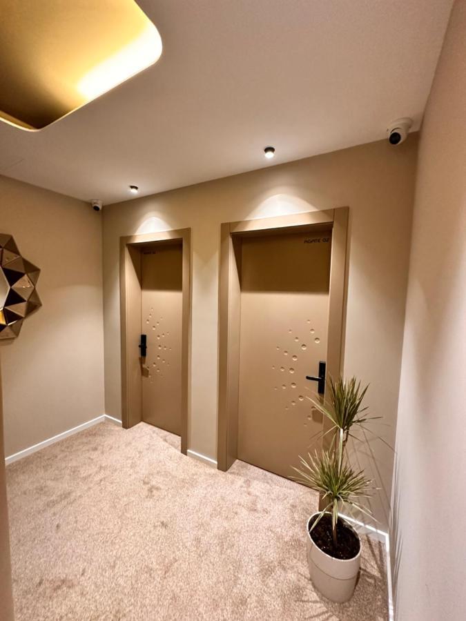 Aia Suites & Apartments Tiranë Ngoại thất bức ảnh