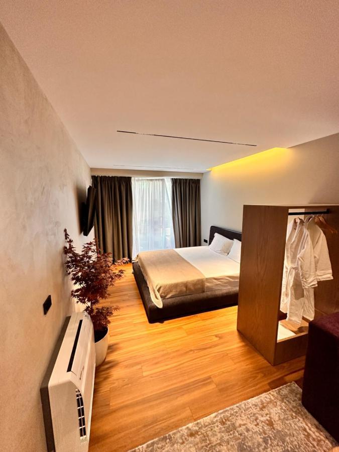 Aia Suites & Apartments Tiranë Ngoại thất bức ảnh