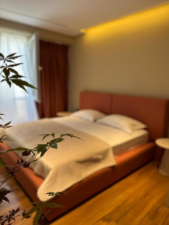 Aia Suites & Apartments Tiranë Ngoại thất bức ảnh