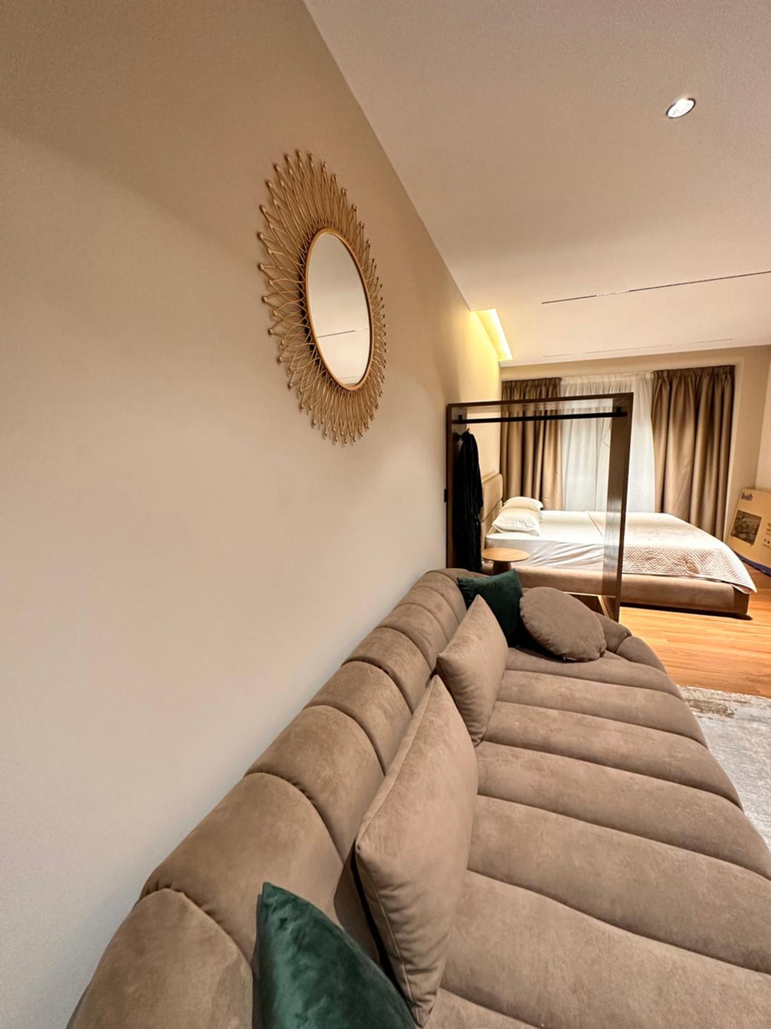 Aia Suites & Apartments Tiranë Ngoại thất bức ảnh